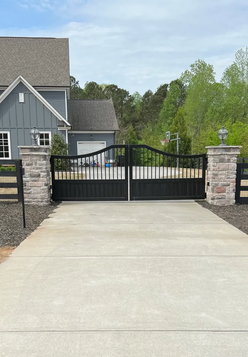 Custom estate gate in Cumming